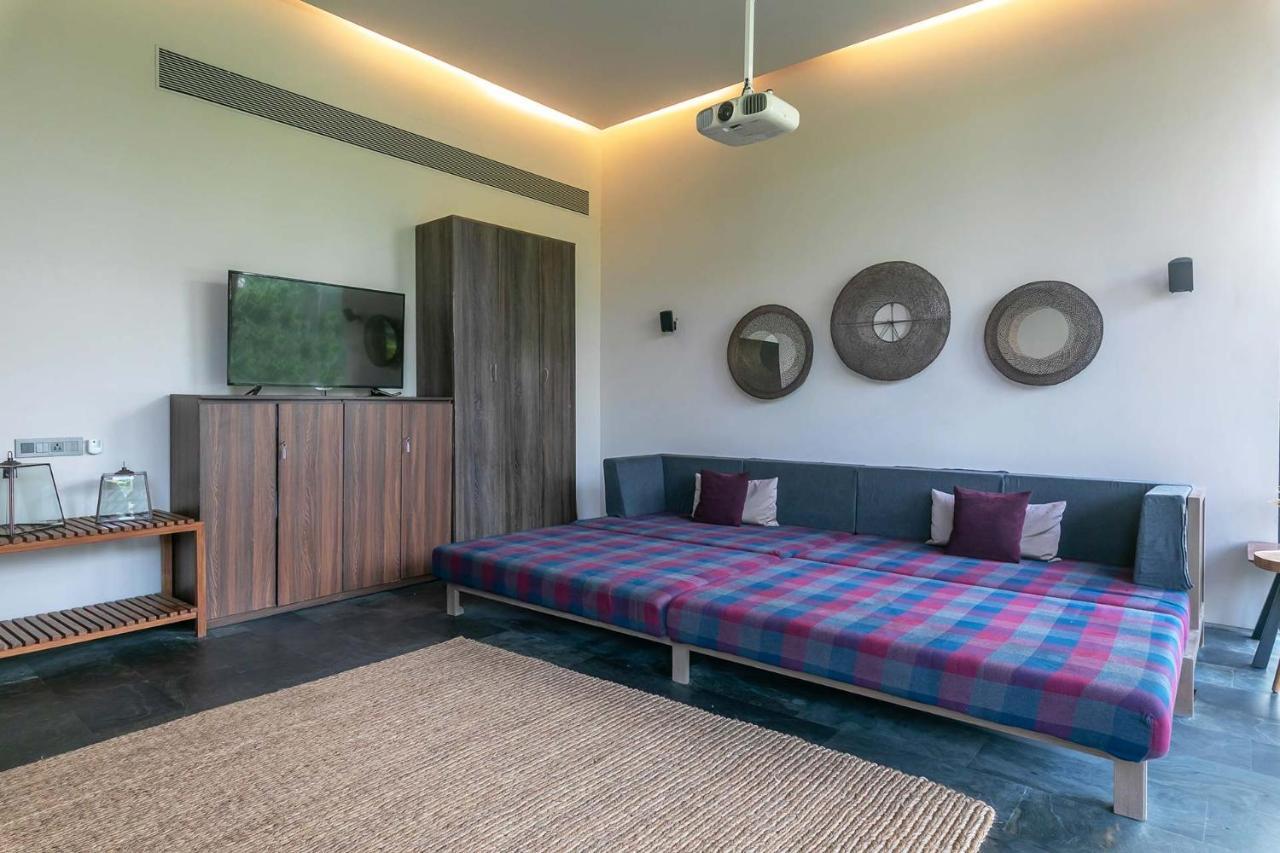 Stayvista At Pranaam The Luxury Collection Алибаг Екстериор снимка